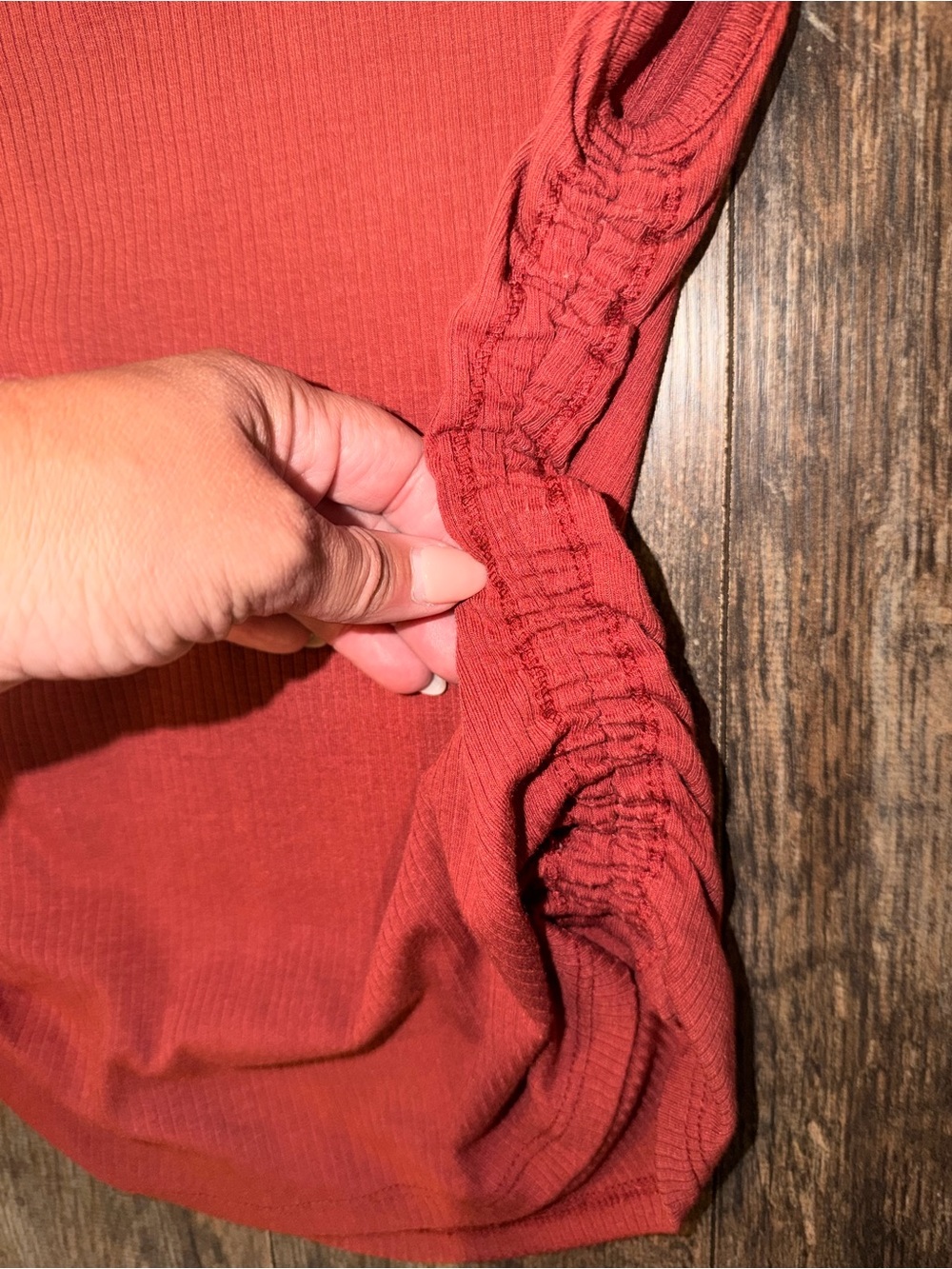 Sleeveless Ribbed Tank with Side Ruching - Rust - Picture 3 of 3